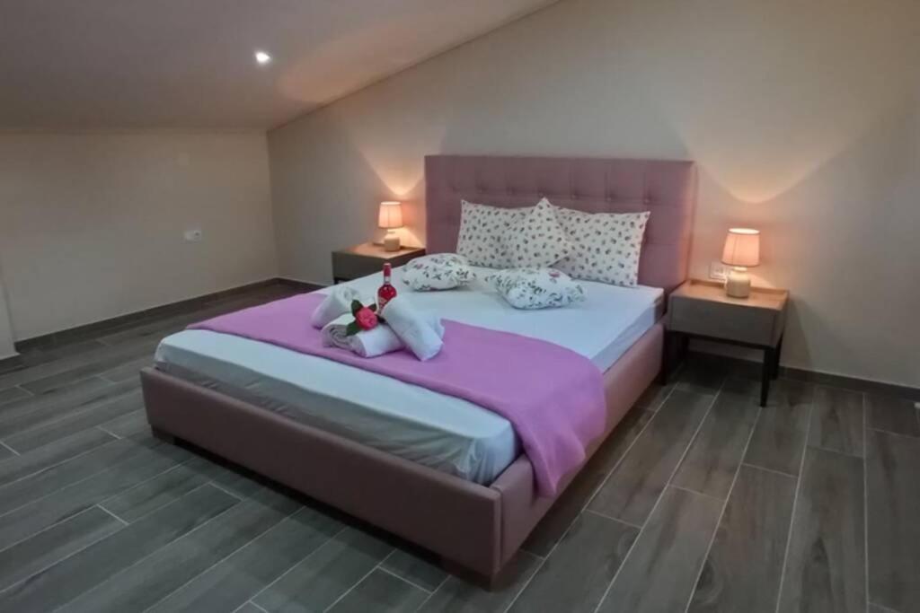 Néa Péramos Aretoysa Center Luxury Suites 2 מראה חיצוני תמונה