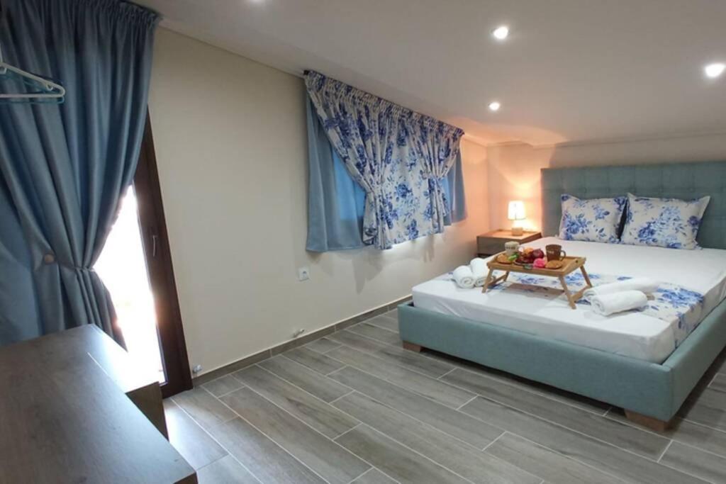 Néa Péramos Aretoysa Center Luxury Suites 2 מראה חיצוני תמונה