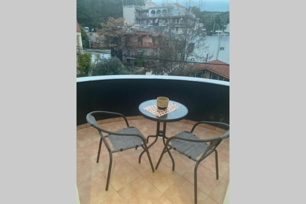 Néa Péramos Aretoysa Center Luxury Suites 2 מראה חיצוני תמונה