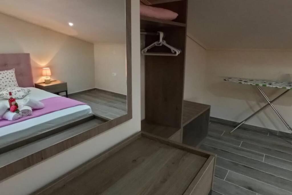 Néa Péramos Aretoysa Center Luxury Suites 2 מראה חיצוני תמונה