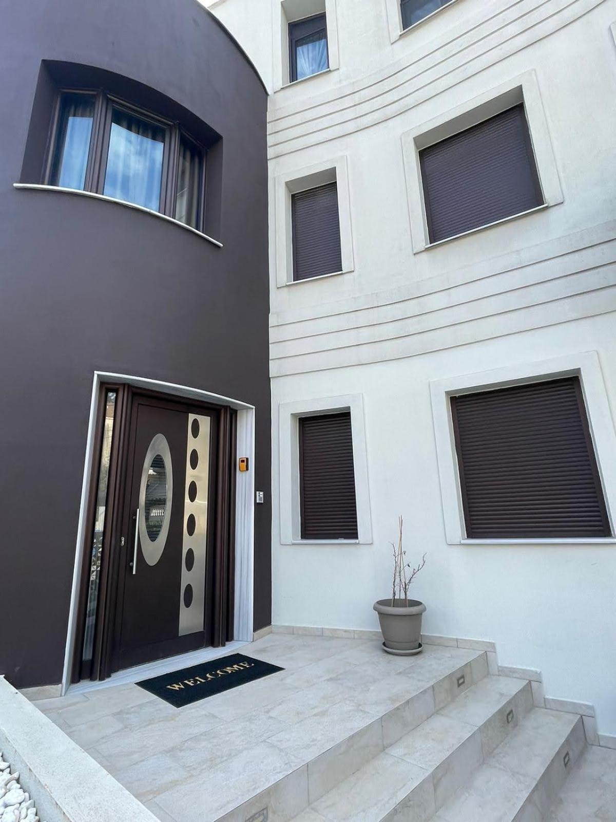 Néa Péramos Aretoysa Center Luxury Suites 2 מראה חיצוני תמונה